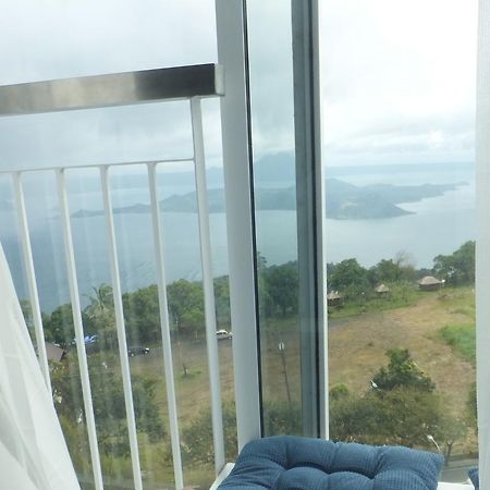 Wind Residences Tower 4 Тагайтай Экстерьер фото